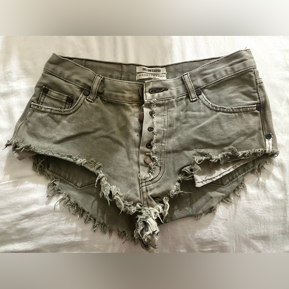 Rollers Army Green Cut Offs